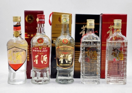 回收红董褐董白董3款90年代的老董酒分别多少钱一瓶，各自介绍与特点分析