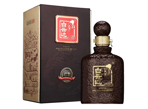 郑州白云边酒回收白云边黑云酱酒黑酱53度酱香型白酒