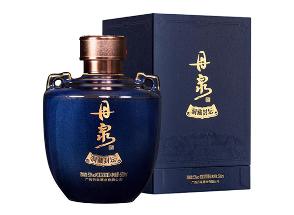 丹东丹泉酒蓝瓷回收丹泉洞藏封坛蓝瓷瓶酱香型白酒53度500ml