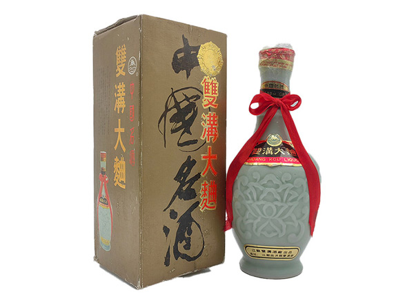 周口80-90年代双沟大曲陈年老酒回收年年有鱼青瓷瓶塑盖铝盖双沟酒